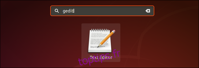 Lancement de gedit depuis le menu des applications sur le bureau GNOME d'Ubuntu
