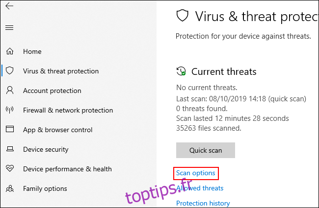 Dans le menu Protection contre les virus et les menaces, cliquez sur Options d’analyse
