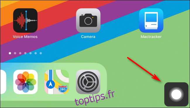 Le bouton AssistiveTouch sur l'écran d'accueil d'iPadOS.