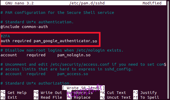 auth requis pam_google_authenticator.so ajouté au fichier sshd dans un éditeur, dans une fenêtre de terminal.