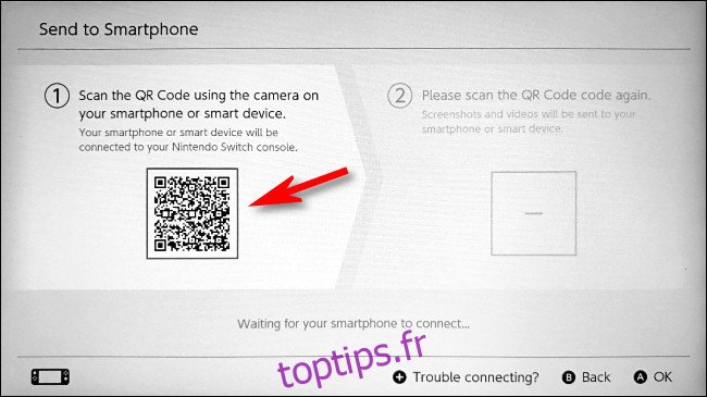 À l'aide de votre appareil intelligent, scannez le premier code QR sur le commutateur.