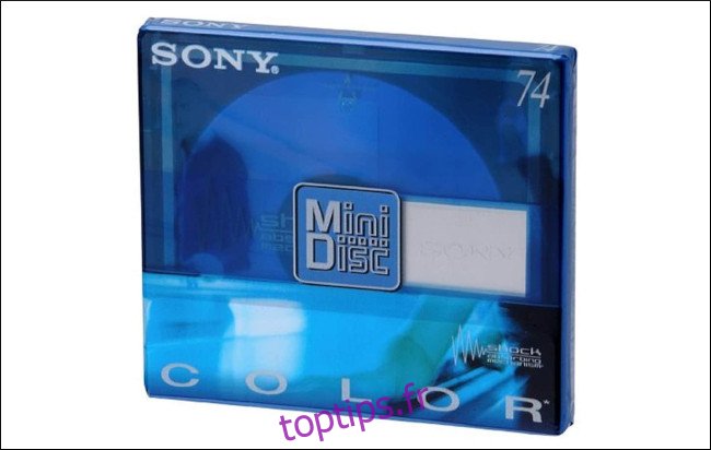 Un Sony MiniDisc vierge de 74 minutes.